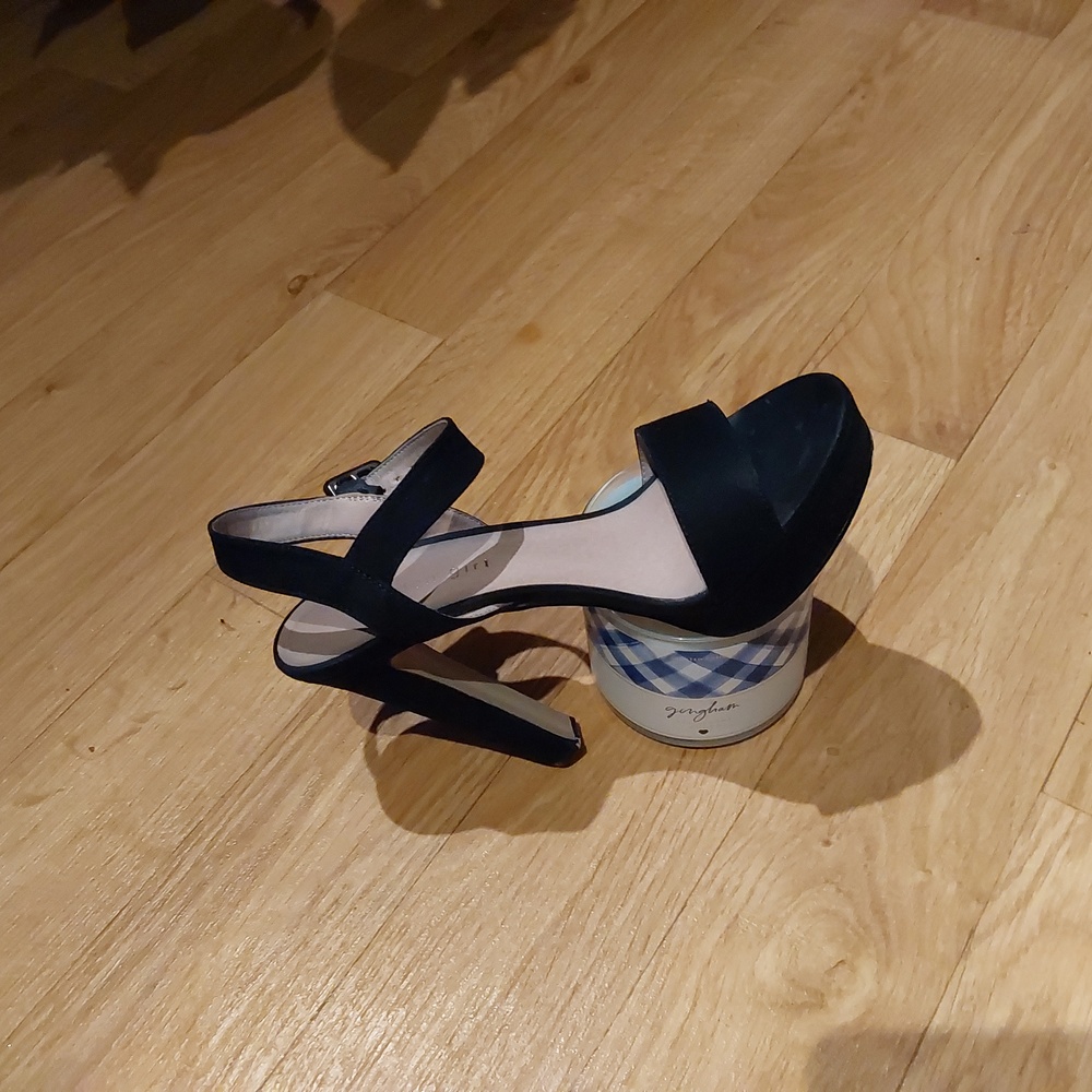 Elegance- Black heels